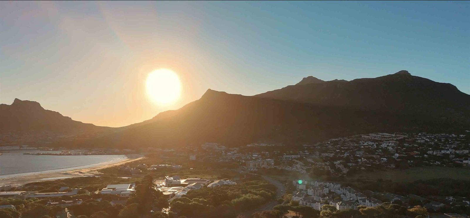 Zonsondergang over Hout Bay, Kaapstad